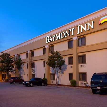 Hotel Baymont By Wyndham Memphis East Exterior foto